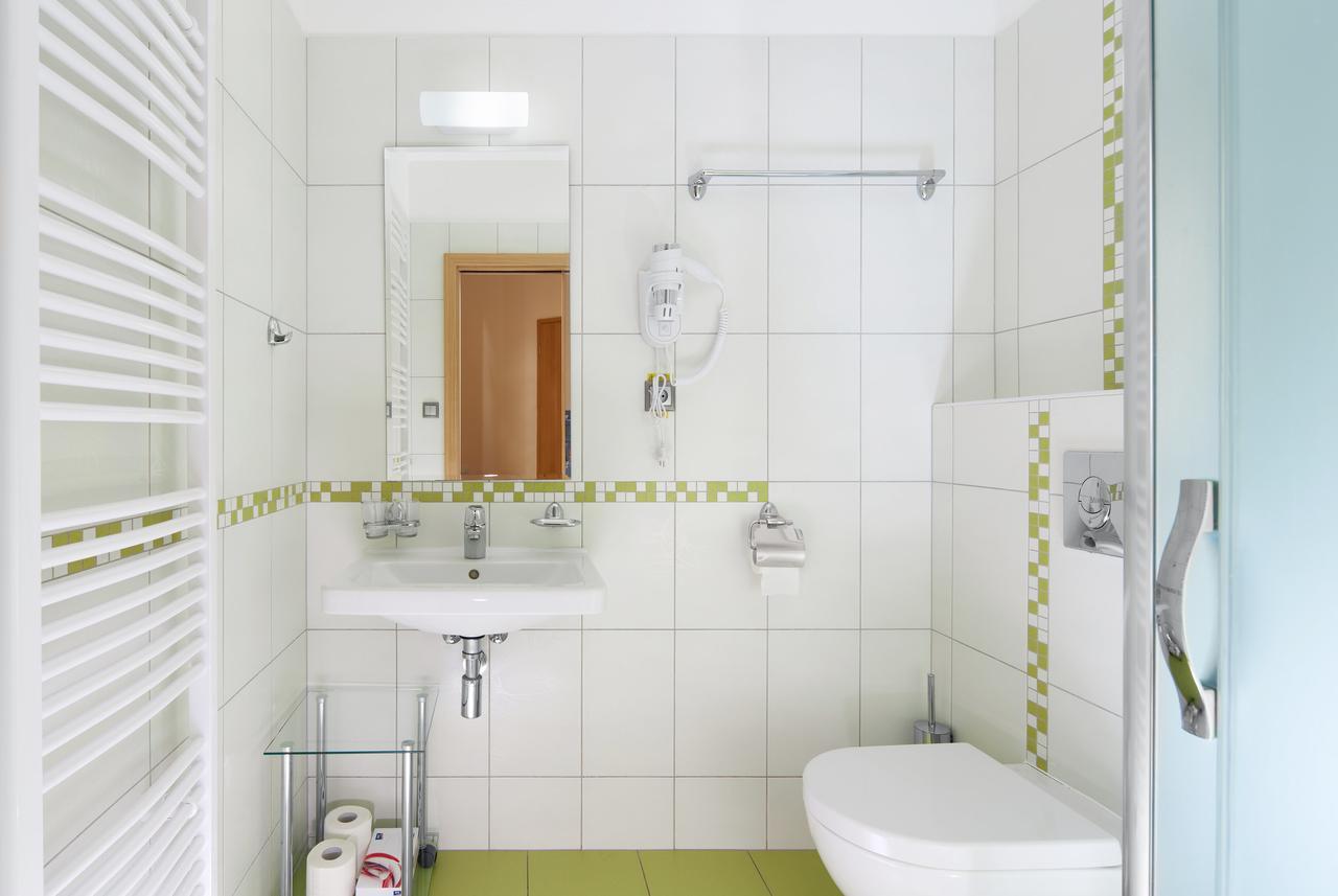 Jbx Resort Hotel Albatros Predni Vyton Ngoại thất bức ảnh